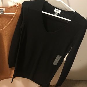 XS Old Navy black sweater